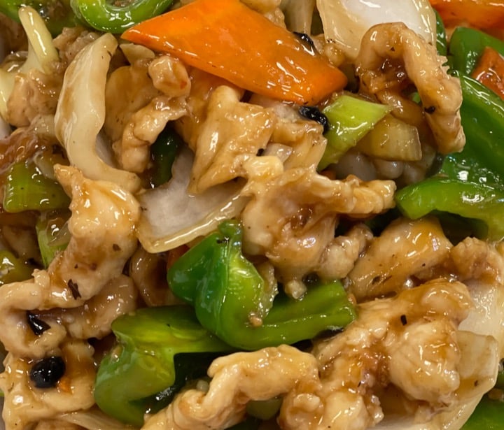 Chicken w/ Black Bean Sauce Image