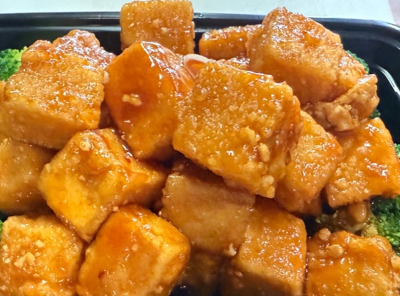 C105. 左宗豆腐<br>General Tso's Bean Curd