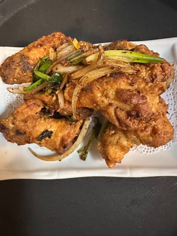 Duo's Salt Pepper Chicken Wings (8)
