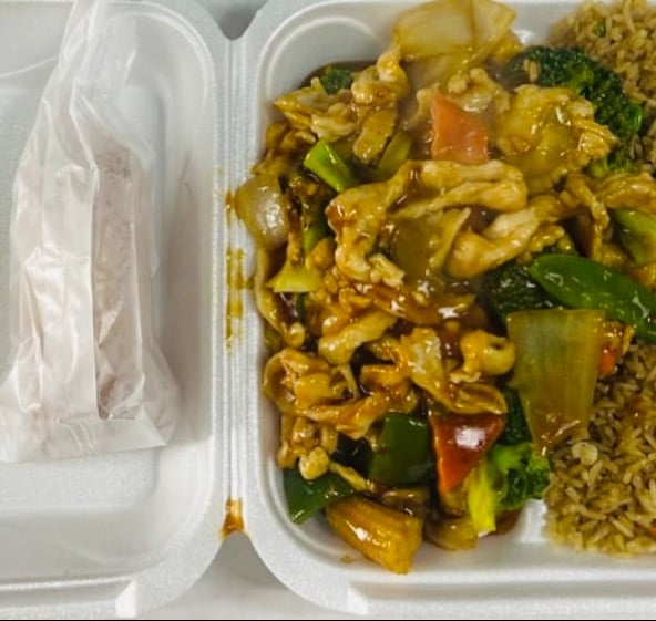 D15. Chicken with Garlic Sauce