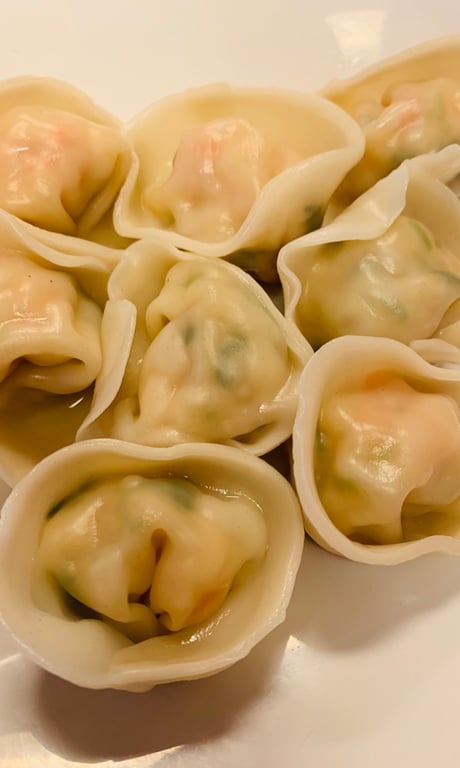 C8. Hongkong Shrimp Dumpling (7)