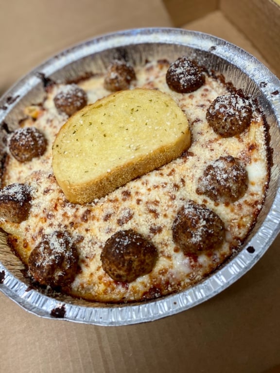 Bernard Pizza Co. Alfredo Primavera Baked Pasta