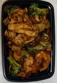 A 6. 四川鸡虾 Szechuan Chicken & Shrimp