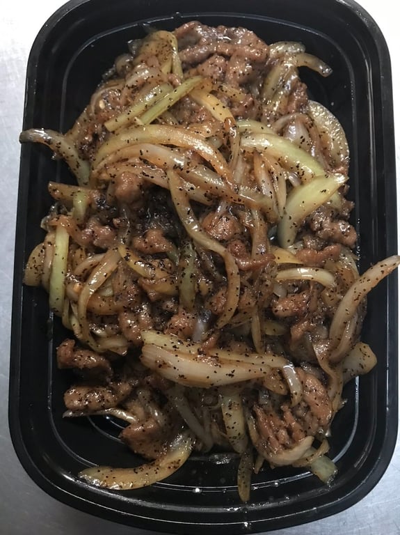 B10. Black Pepper Beef 黑椒牛