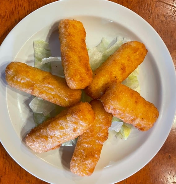 Fried Mozzarella Sticks (6 pcs)