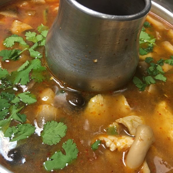 TOM YUM (SPICY LEMONGRASS SOUP) Image