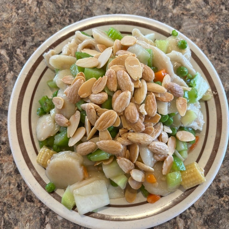 36. 杏仁鸡 Chicken w. Almond Ding