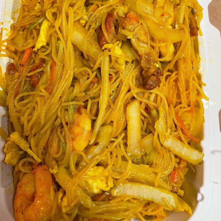 18. Singapore Chow Mei Fun