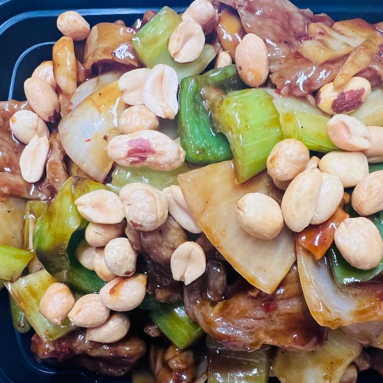 B3. 宫保牛<br>Kung Pao Beef