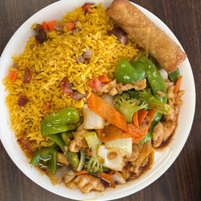 C13. Chicken w. Garlic Sauce