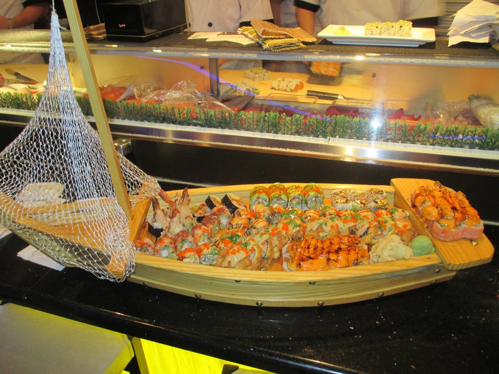 Sushi & Sashimi Boat