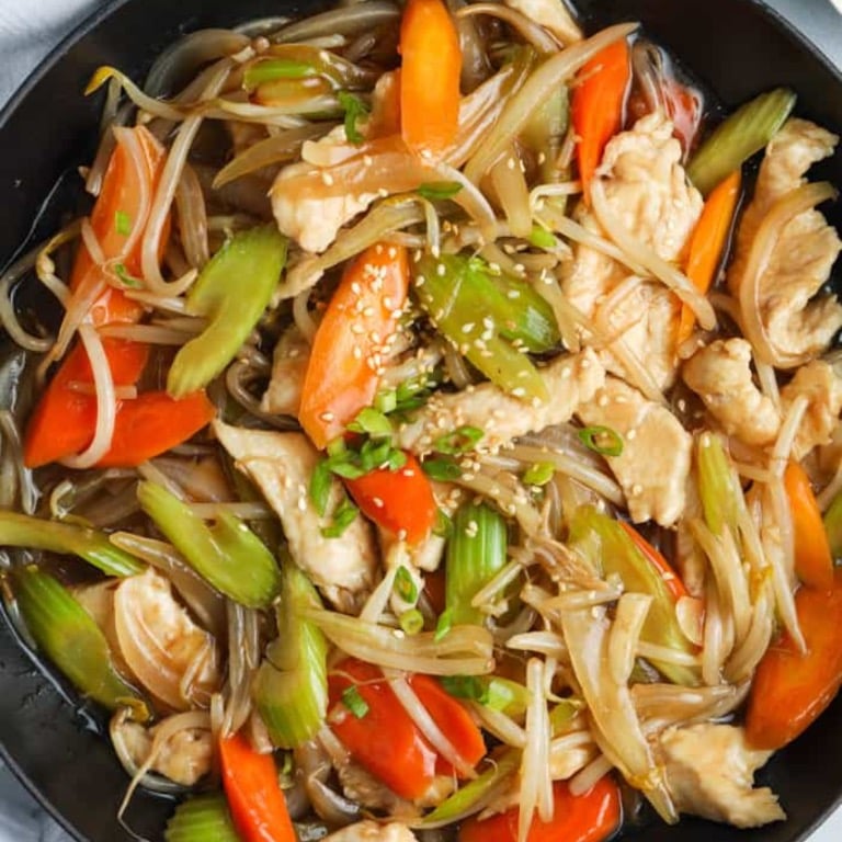 C1. Chicken Chow Mein