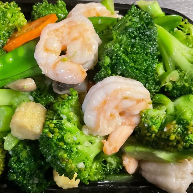 C27. Jumbo Shrimp with Mixed Vegetables 杂菜大虾