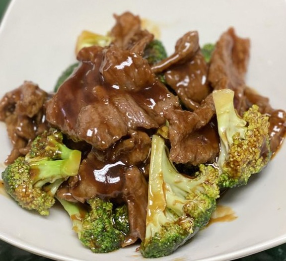 L5. Broccoli w. Beef（午餐芥兰牛）