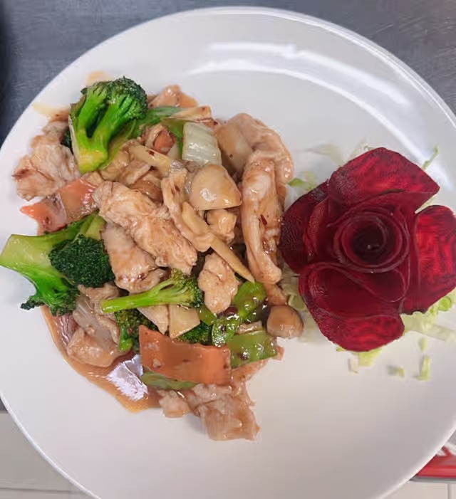 Chicken with Mixed Vegetables 什菜鸡