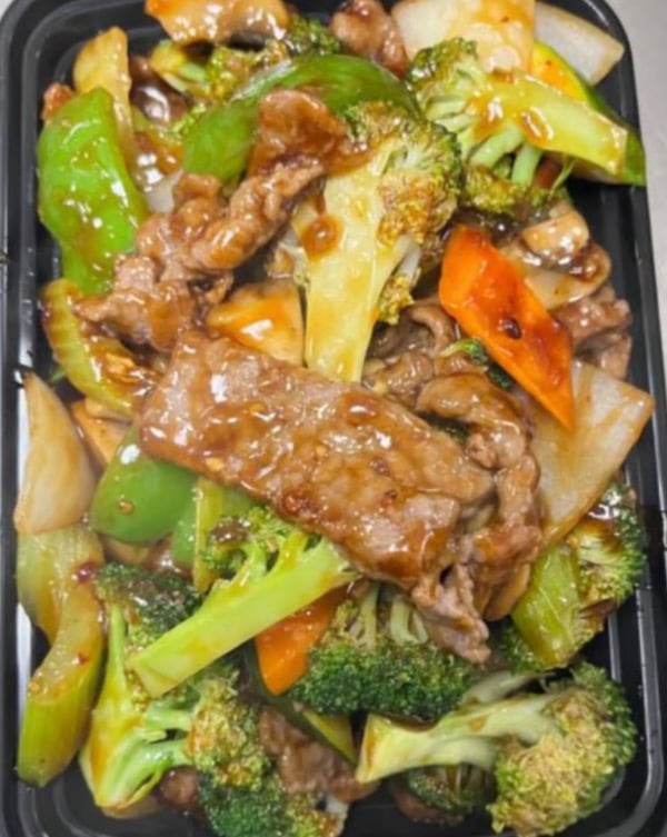 L26. Hunan Beef