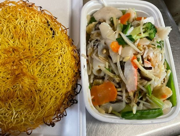 PN20. Seafood Pan Fried Noodle 海鲜炒面