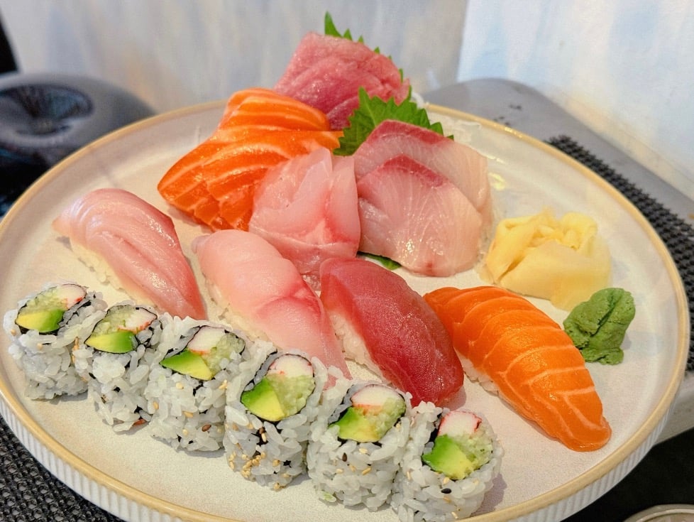 Sushi Sashimi Combo Lunch Special