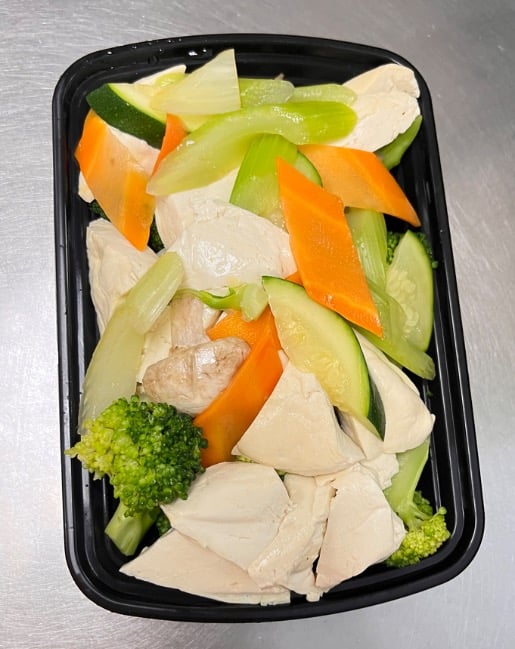 D2. Steamed Tofu w. Mixed Vegs