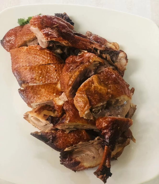 14. 章茶鸭 Tea Smoked Duck (Half)