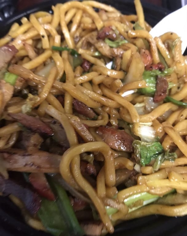 N1. Pork Lo Mein