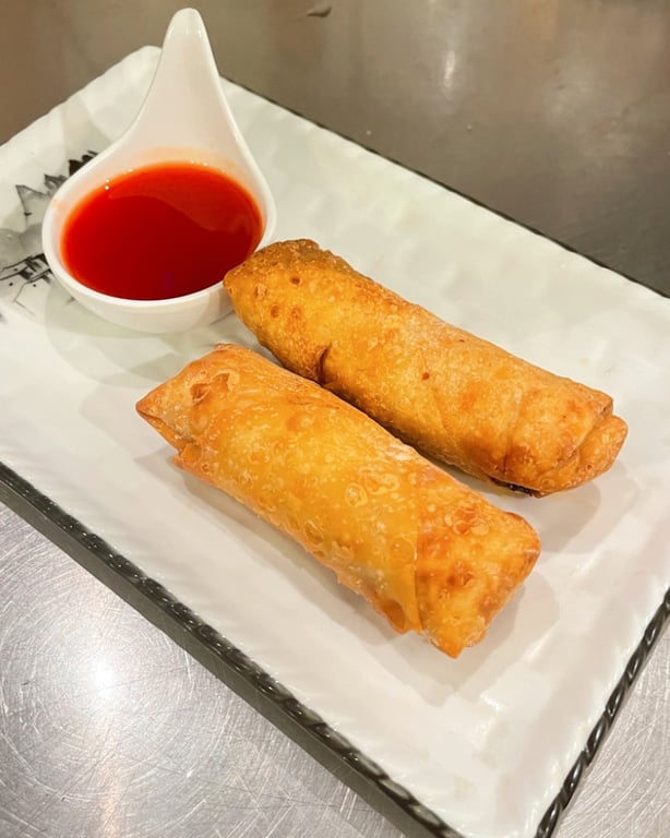 A2.鸡春卷(2条) Chicken Egg Roll (2)