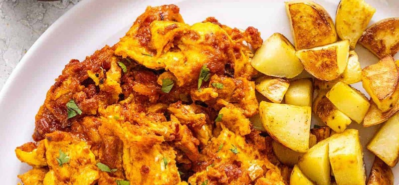 Chorizo with Scrambled Eggs and Cheese