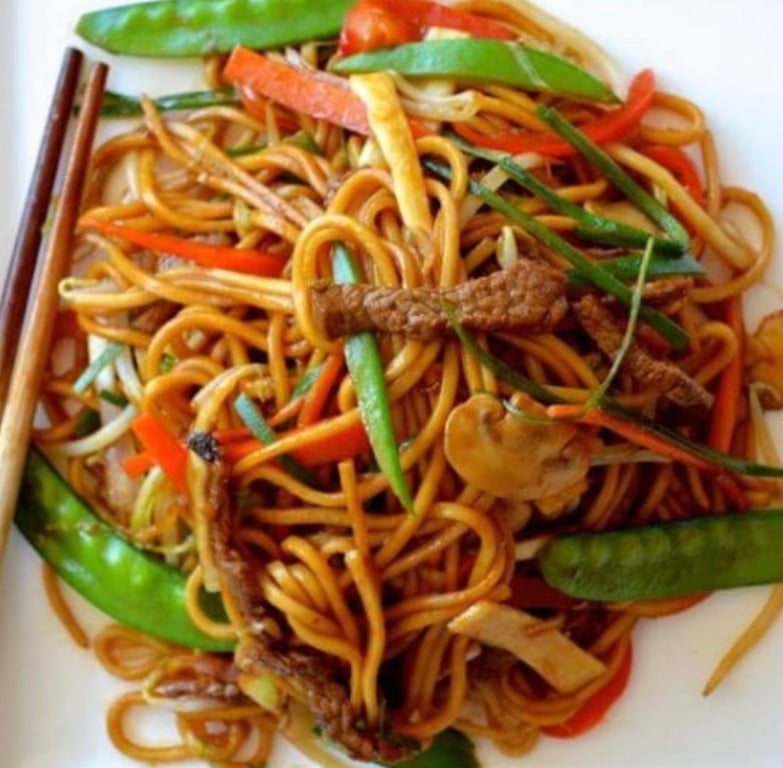 16. 本楼捞面 House Special Lo Mein