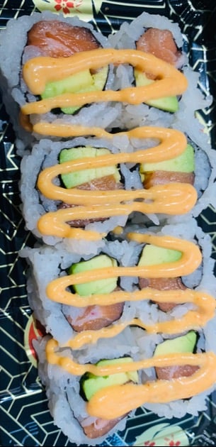 Spicy Salmon Avocado Roll