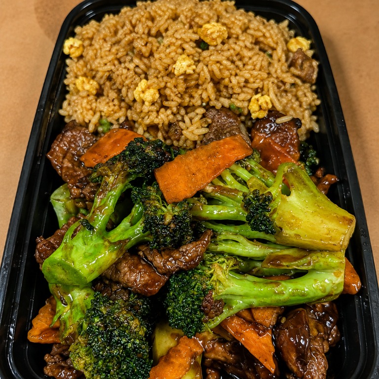 C14. Beef with Broccoli 芥兰牛