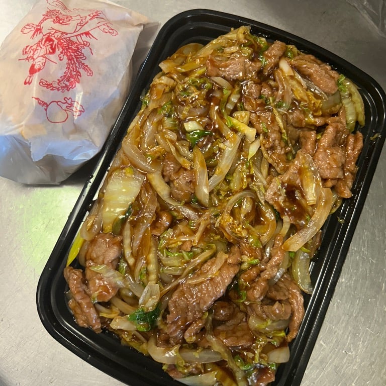 牛炒面<br>38. Beef Chow Mein