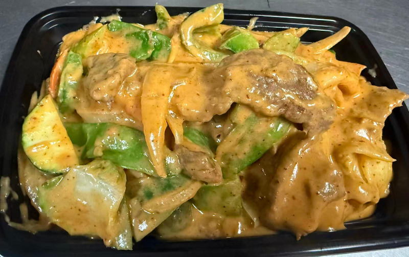 T08. 红咖喱牛 Red Curry Beef