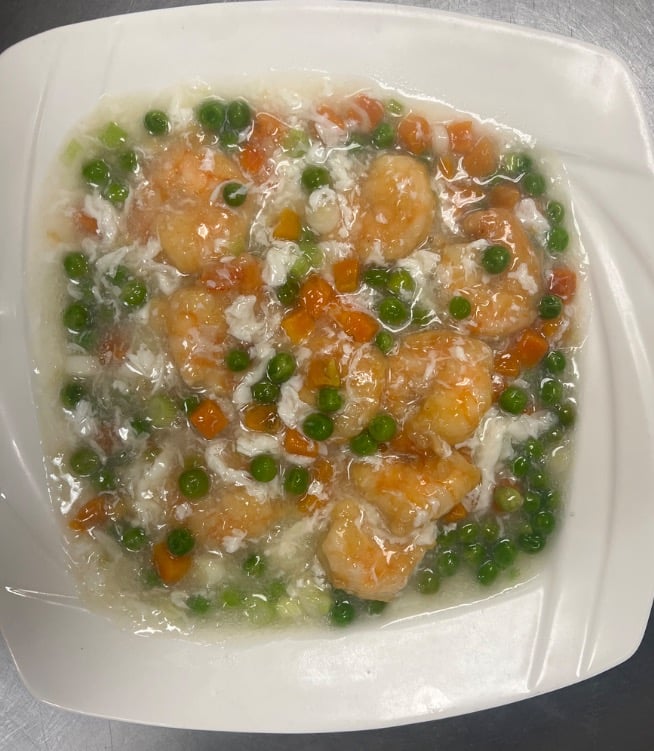 W19. Shrimp with Lobster Sauce