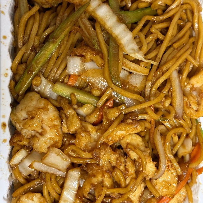 Chicken Lo Mein
