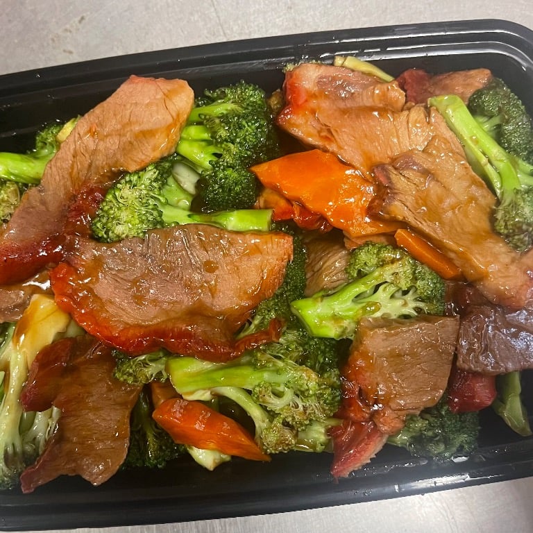 66. Roast Pork w. Broccoli