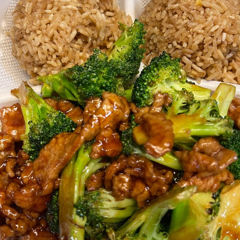 D7. Beef with Broccoli