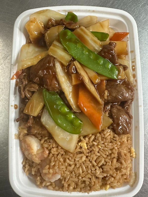 C 6. Beef with Chinese Vegetable 白菜牛
