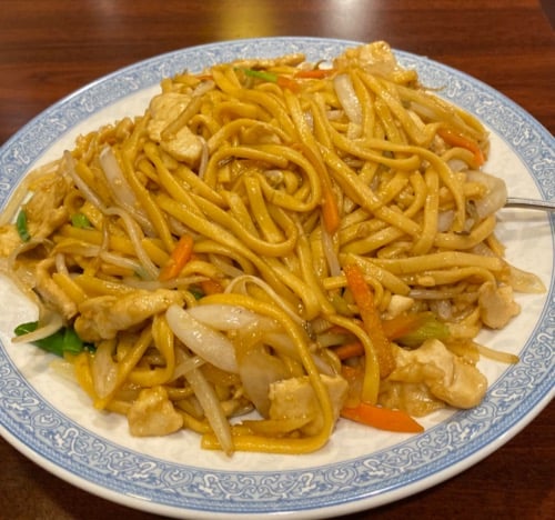 90. Chicken Lo Mein