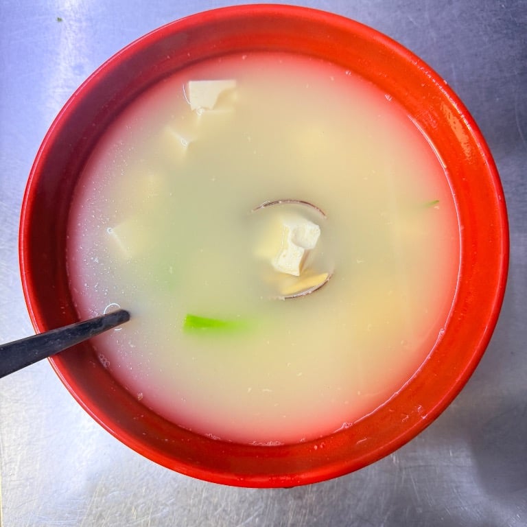 花蛤豆腐汤 Clam & Tofu Soup