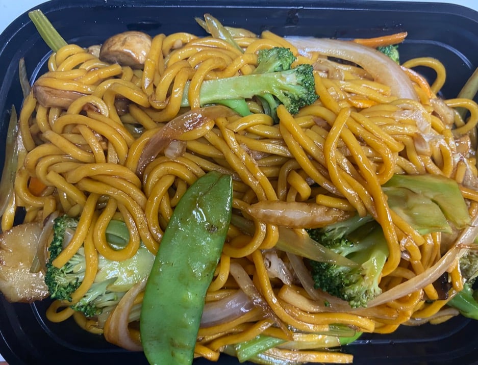 28. Vegetable Lo Mein