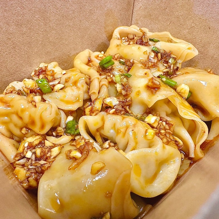 Spicy Pork & Shrimp Wontons (8pc)(Buy 1, get 1 free)