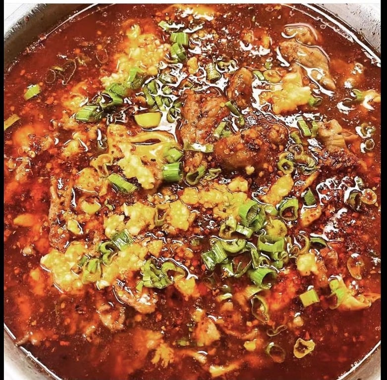 3. 沸腾鱼 Fish Filet with Golden Pepper Soup