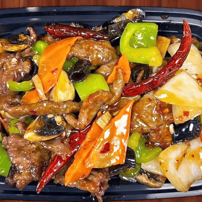 56. 鱼香牛 Hot Garlic Beef