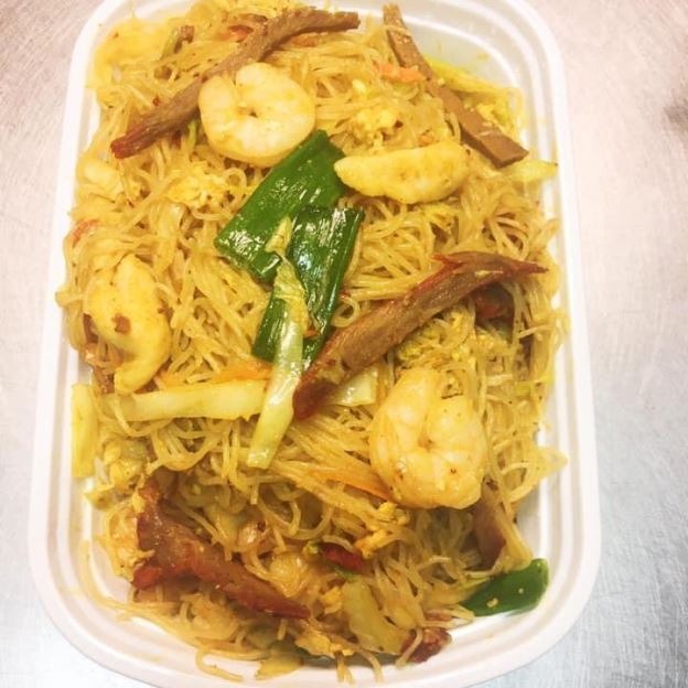 40. Singapore Rice Noodle