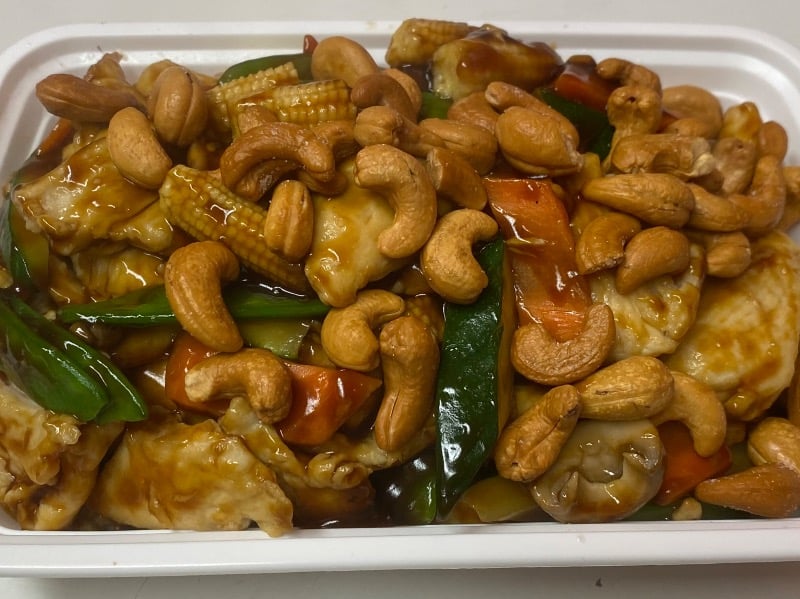 腰果鸡 Chicken w. Cashew Nuts Image