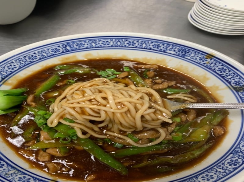 53. Shredded Pork Pepper Noodle 小椒肉丝面