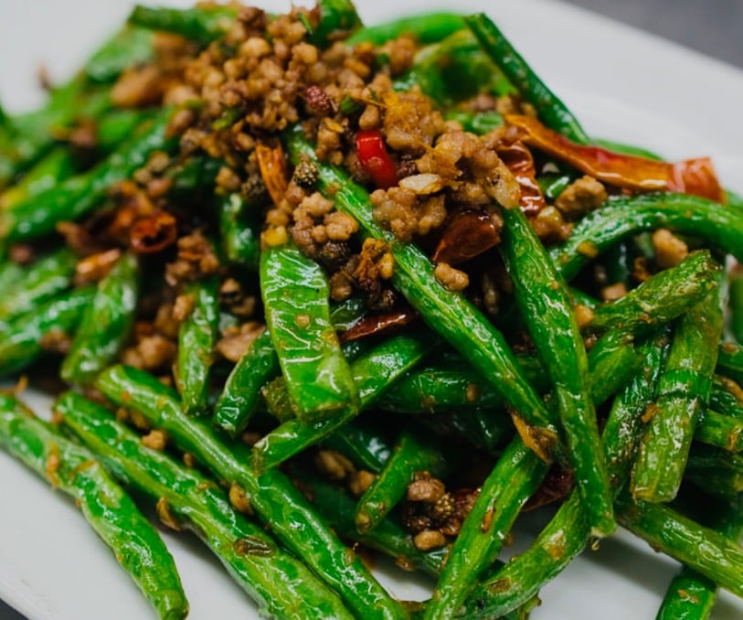 L15. Pork w. Green Beans 青豆叉烧
