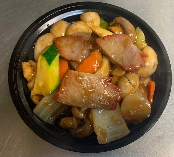 蘑菇叉烧<br> Roast Pork W. Mushrooms