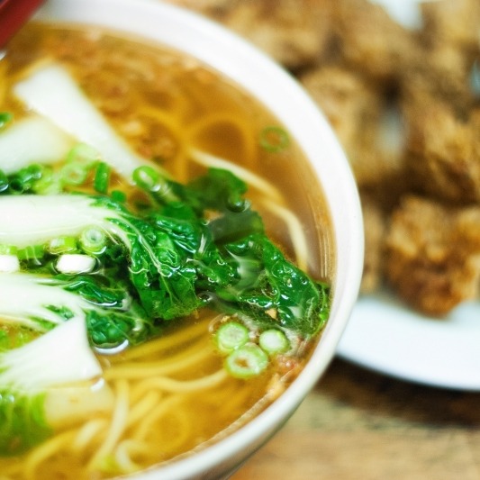 100. Chicken & Flat Rice Noodles In Soup