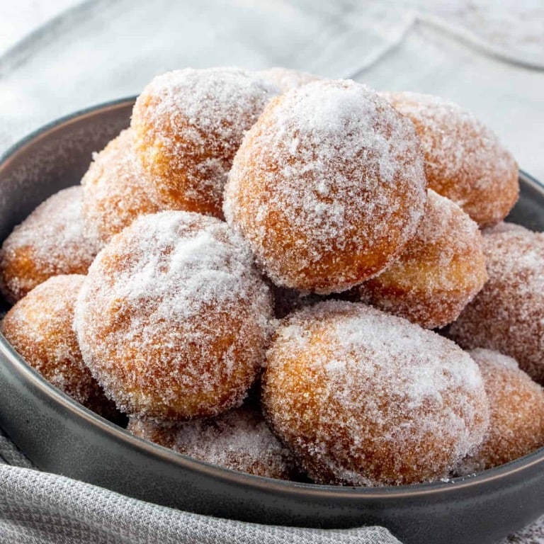 D4. Donuts (10)